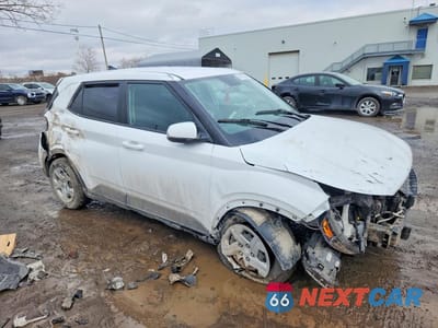 Czwarte zdjęcie samochodu z boku: 2022 HYUNDAI VENUE SE VIN:KMHRB8A34NU193998 - miniatura