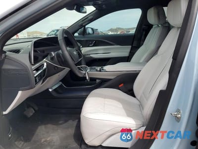 Zdjęcie 7 z 13 samochodu: 2024 CADILLAC LYRIQ LUXURY VIN:1GYKPPRK9RZ141203 - miniatura