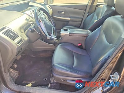 Zdjęcie 7 z 12 samochodu: 2012 TOYOTA PRIUS V TWO VIN:JTDZN3EU2C3173348 - miniatura