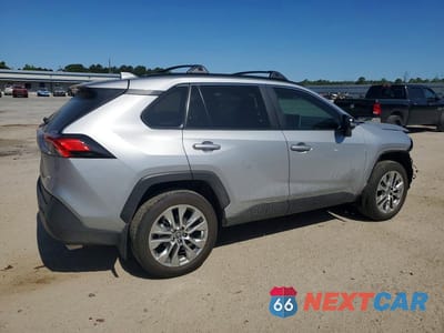 Trzecie zdjęcie samochodu z tyłu: 2025 TOYOTA RAV4 XLE PREMIUM VIN:2T3C1RFV9SW433378 - miniatura