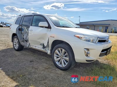 Czwarte zdjęcie samochodu z boku: 2013 TOYOTA HIGHLANDER HYBRID LIMITED VIN:JTEDC3EH0D2012678 - miniatura