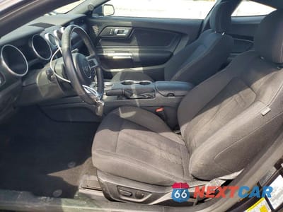 Zdjęcie 7 z 13 samochodu: 2021 FORD MUSTANG VIN:1FA6P8TH5M5119330 - miniatura