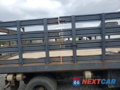 Zdjęcie 6 z 10 samochodu: 2014 ISUZU NPR FLATBED TRUCK VIN:54DB4W1B6ES802706 - miniatura