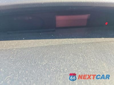Zdjęcie 9 z 12 samochodu: 2012 TOYOTA PRIUS THREE VIN:JTDKN3DUXC5412913 - miniatura