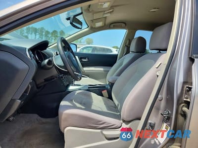 Zdjęcie 7 z 13 samochodu: 2010 NISSAN ROGUE S VIN:JN8AS5MV6AW119935 - miniatura