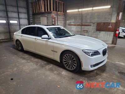 Czwarte zdjęcie samochodu z boku: 2011 BMW 740 LI VIN:WBAKB4C55BC573833 - miniatura