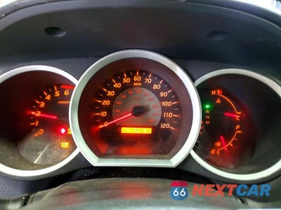 Zdjęcie 9 z 12 samochodu: 2005 TOYOTA TACOMA BASE VIN:5TENX22N55Z134743 - miniatura