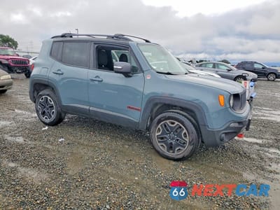 Czwarte zdjęcie samochodu z boku: 2016 JEEP RENEGADE TRAILHAWK VIN:ZACCJBCT1GPC52789 - miniatura