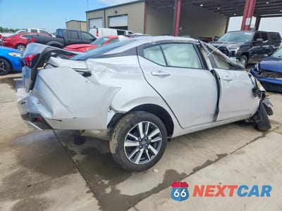 Trzecie zdjęcie samochodu z tyłu: 2025 NISSAN VERSA SV VIN:3N1CN8EV1SL868714 - miniatura