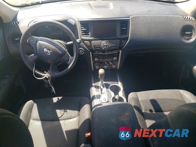 Zdjęcie 8 z 13 samochodu: 2017 NISS PATHFINDER S VIN:5N1DR2MM4HC682886 - miniatura