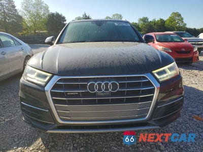 Piąte zdjęcie samochodu w środku: 2018 AUDI Q5 PRESTIGE VIN:WA1CNAFY1J2078336 - miniatura