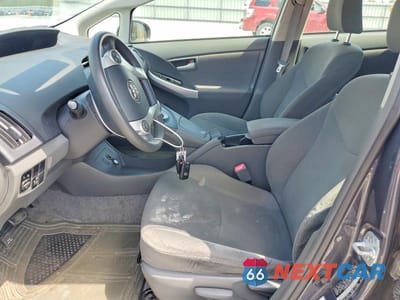 Zdjęcie 7 z 12 samochodu: 2011 TOYOTA PRIUS TWO VIN:JTDKN3DUXB1416076 - miniatura