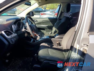 Zdjęcie 7 z 13 samochodu: 2019 DODGE JOURNEY SE VIN:3C4PDCBB9KT852372 - miniatura