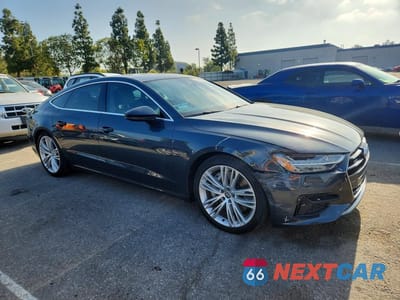 Czwarte zdjęcie samochodu z boku: 2020 AUDI A7 PREMIUM PLUS VIN:WAUR2AF24LN010549 - miniatura