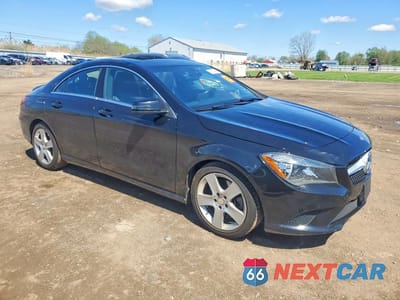 Czwarte zdjęcie samochodu z boku: 2015 MERCEDES-BENZ CLA 250 VIN:WDDSJ4EB2FN177996 - miniatura