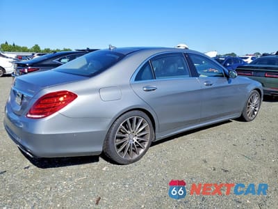 Trzecie zdjęcie samochodu z tyłu: 2015 MERCEDES-BENZ S 550 4MATIC VIN:WDDUG8FB5FA121524 - miniatura