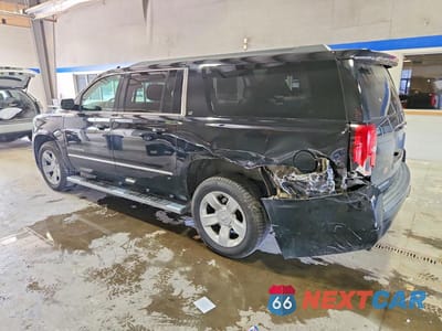 Drugie zdjęcie samochodu z przodu: 2018 CHEVROLET SUBURBAN K1500 LT VIN:1GNSKHKC5JR280849 - miniatura