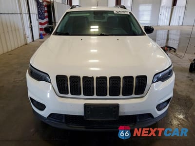 Piąte zdjęcie samochodu w środku: 2022 JEEP CHEROKEE VIN:1C4PJMCX3ND544049 - miniatura