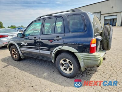 Drugie zdjęcie samochodu z przodu: 2002 CHEVROLET TRACKER ZR2 VIN:2CNBJ734526925683 - miniatura