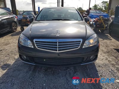 Piąte zdjęcie samochodu w środku: 2011 MERCEDES-BENZ C 300 VIN:WDDGF5EB0BA508217 - miniatura