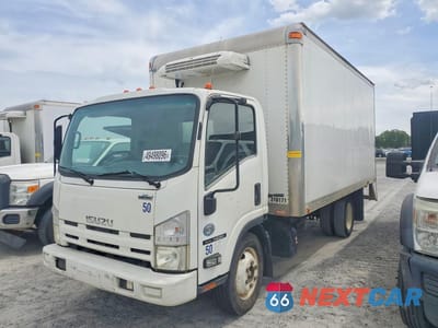 2015 ISUZU NQR REFRIGERATED BOX TRUCK JALE5W162F7901267 - główne zdjęcie licytacji z USA - miniatura