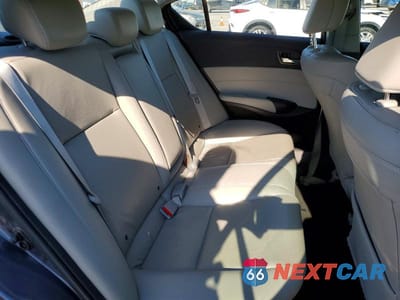 Zdjęcie 10 z 13 samochodu: 2017 ACURA ILX BASE WATCH PLUS VIN:19UDE2F33HA012831 - miniatura