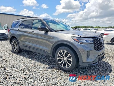 Czwarte zdjęcie samochodu z boku: 2026 FORD EXPLORER ST-LINE VIN:1FMUK8KH7TGA34795 - miniatura