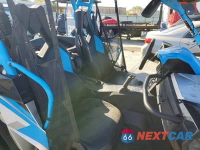 Piąte zdjęcie samochodu w środku: 2017 CAN-AM MAVERICK 1000R X MR UTILITY VEHICLE VIN:3JBPWAP2XHJ000028 - miniatura