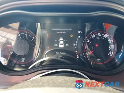 Zdjęcie 9 z 12 samochodu: 2023 DODGE CHALLENGER SXT VIN:2C3CDZAG6PH582049 - miniatura