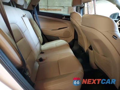 Zdjęcie 11 z 13 samochodu: 2017 HYUNDAI TUCSON SE PLUS VIN:KM8J33A44HU420584 - miniatura