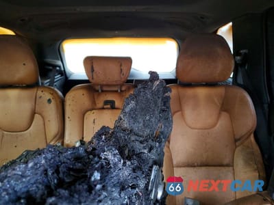 Zdjęcie 10 z 13 samochodu: 2017 VOLVO XC90 T6 VIN:YV4A22PL7H1185211 - miniatura