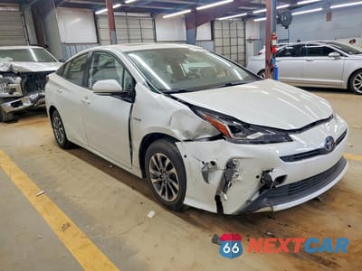 Czwarte zdjęcie samochodu z boku: 2019 TOYOTA PRIUS VIN:JTDKARFU8K3081321 - miniatura