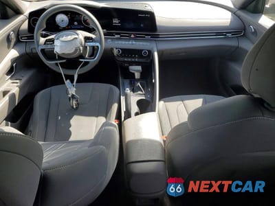 Zdjęcie 8 z 12 samochodu: 2024 HYUNDAI ELANTRA SEL VIN:KMHLM4DG3RU755225 - miniatura