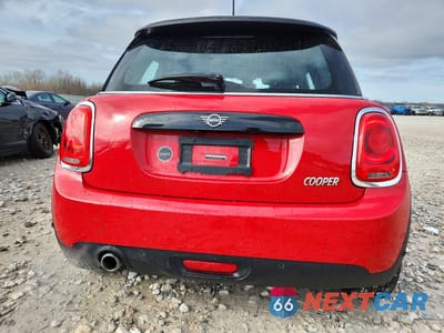 Zdjęcie 6 z 12 samochodu: 2021 MINI COOPER VIN:WMWXR3C02M2N39518 - miniatura