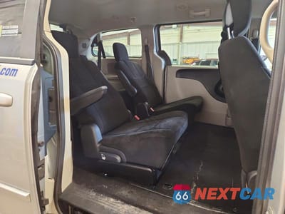 Zdjęcie 11 z 13 samochodu: 2012 DODGE GRAND CARAVAN SXT VIN:2C4RDGCG8CR289989 - miniatura