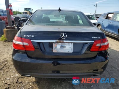 Zdjęcie 6 z 11 samochodu: 2011 MERCEDES-BENZ E 550 4MATIC VIN:WDDHF9AB4BA343502 - miniatura