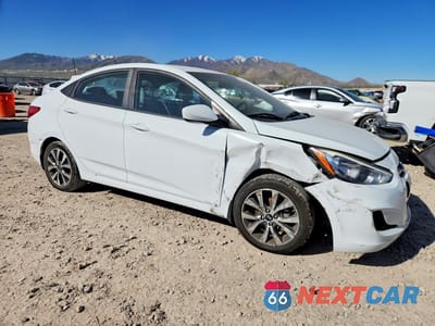 Czwarte zdjęcie samochodu z boku: 2017 HYUNDAI ACCENT VALUE EDITION VIN:KMHCT4AE1HU224173 - miniatura
