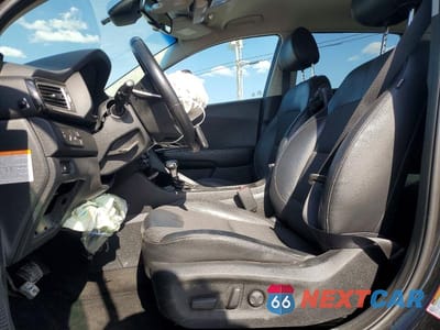Zdjęcie 7 z 12 samochodu: 2019 KIA NIRO VIN:KNDCC3LC1K5300955 - miniatura