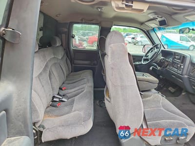 Zdjęcie 10 z 12 samochodu: 2001 GMC NEW SIERRA C1500 VIN:1GTEC19T61E185398 - miniatura