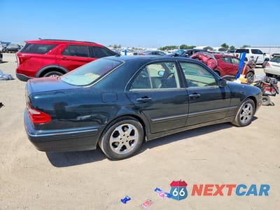 Trzecie zdjęcie samochodu z tyłu: 2002 MERCEDES-BENZ E 320 VIN:WDBJF65J72B469924 - miniatura