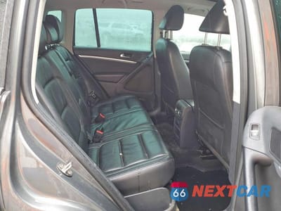 Zdjęcie 11 z 14 samochodu: 2012 VOLKSWAGEN TIGUAN S VIN:WVGBV7AX8CW088341 - miniatura