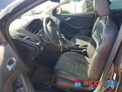 Zdjęcie 7 z 13 samochodu: 2016 FORD FOCUS SE VIN:1FADP3K28GL328407 - miniatura