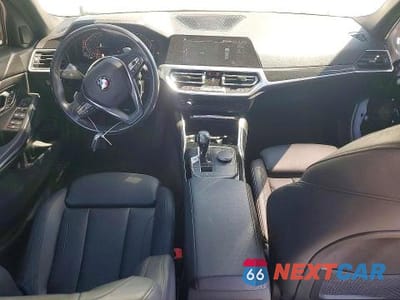 Zdjęcie 8 z 13 samochodu: 2019 BMW 330I VIN:WBA5R1C55KAJ99257 - miniatura