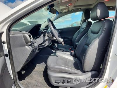 Zdjęcie 7 z 12 samochodu: 2018 HYUNDAI IONIQ LIMITED VIN:KMHC85LC0JU065588 - miniatura