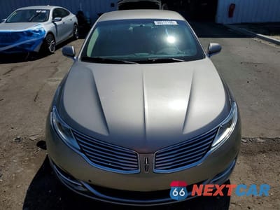 Piąte zdjęcie samochodu w środku: 2016 LINCOLN MKZ VIN:3LN6L2G96GR624215 - miniatura