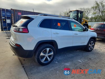Trzecie zdjęcie samochodu z tyłu: 2020 JEEP CHEROKEE LIMITED VIN:1C4PJMDX0LD596816 - miniatura