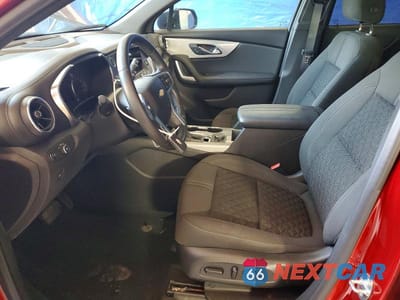 Zdjęcie 7 z 12 samochodu: 2021 CHEVROLET BLAZER 2LT VIN:3GNKBHRS3MS502495 - miniatura