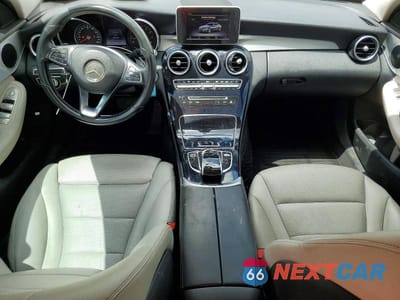 Zdjęcie 8 z 12 samochodu: 2015 MERCEDES-BENZ C 300 4MATIC VIN:55SWF4KB2FU017941 - miniatura