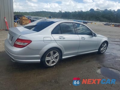 Trzecie zdjęcie samochodu z tyłu: 2010 MERCEDES-BENZ C 300 VIN:WDDGF5EB0AR097935 - miniatura