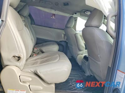 Zdjęcie 11 z 13 samochodu: 2016 TOYOTA SIENNA LE VIN:5TDKK3DC8GS742727 - miniatura
